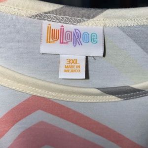 LuLaroe soft Randy Tee